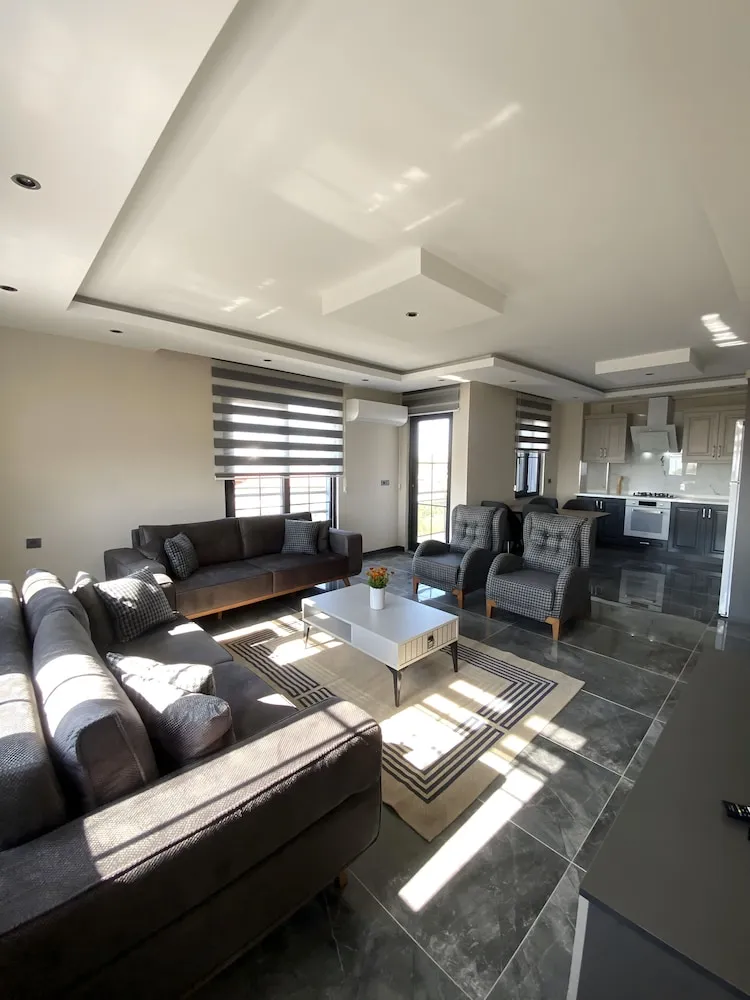 Apart Daire, Balkon, Bahçe Manzaralı