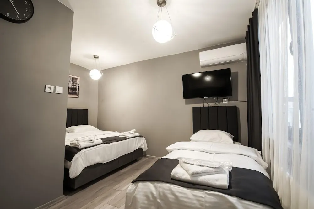 Deluxe Üç Kişilik Oda, Şehir Manzaralı