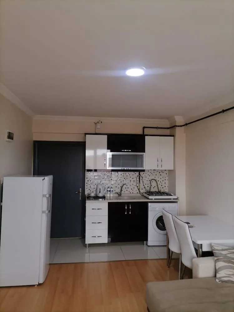 Basic Oda, Şehir Manzaralı