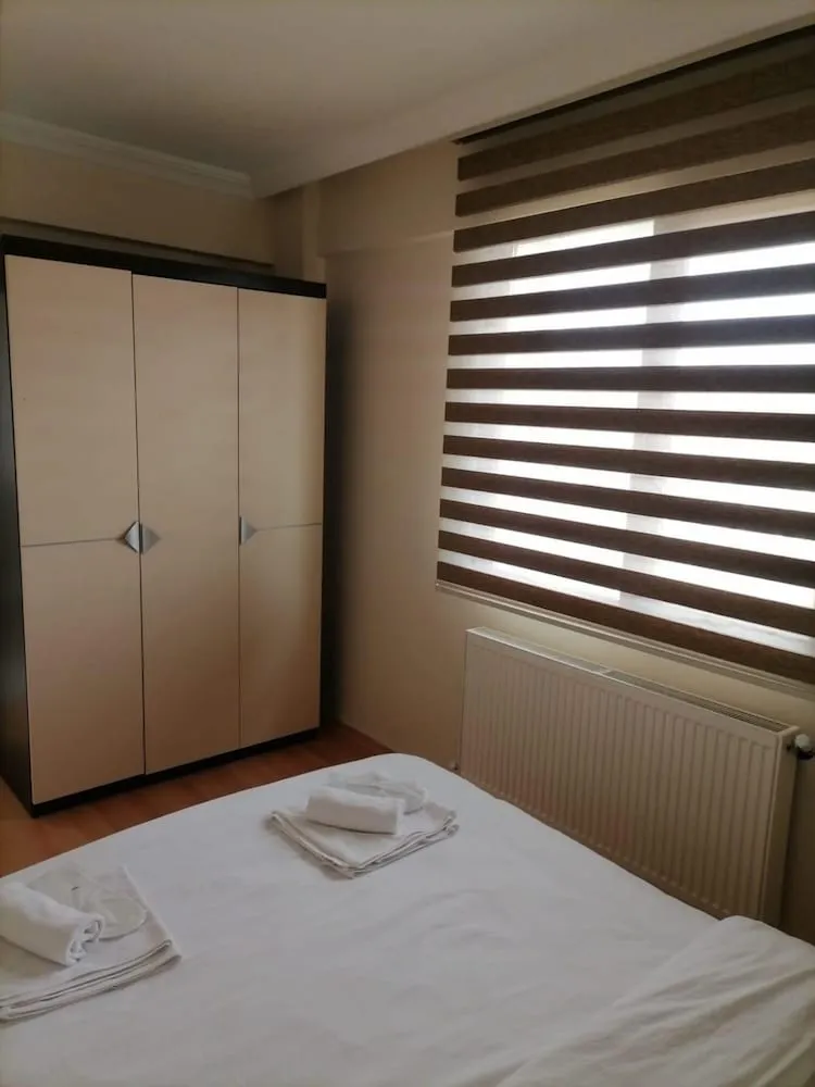 Basic Oda, Şehir Manzaralı