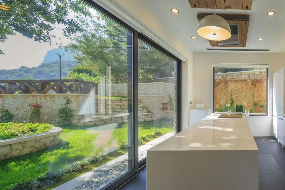 Luxury Villa, Deniz Manzaralı, Denize Sıfır