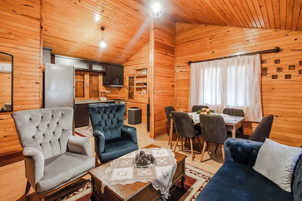 Comfort Apart Daire, 2 Yatak Odası, Mutfak, Bahçe Manzaralı