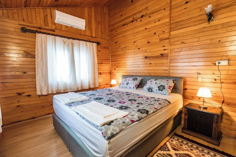 Comfort Apart Daire, 2 Yatak Odası, Mutfak, Bahçe Manzaralı