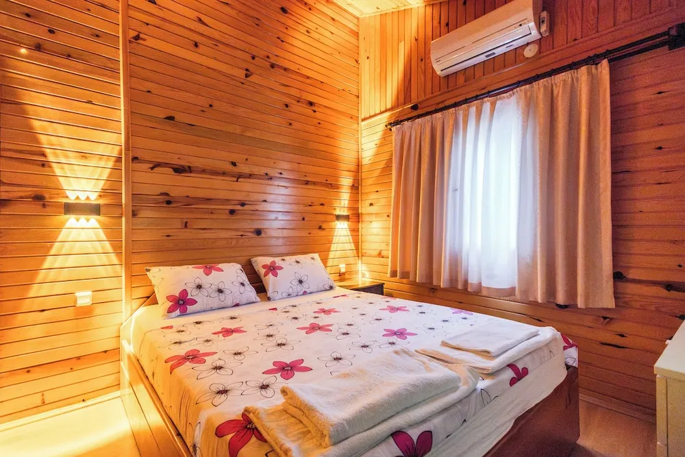 Comfort Apart Daire, 2 Yatak Odası, Mutfak, Bahçe Manzaralı