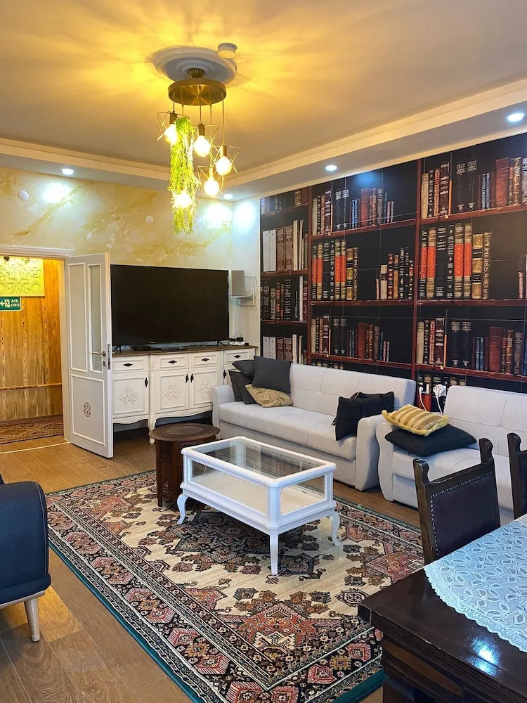 Traditional Dört Kişilik Oda