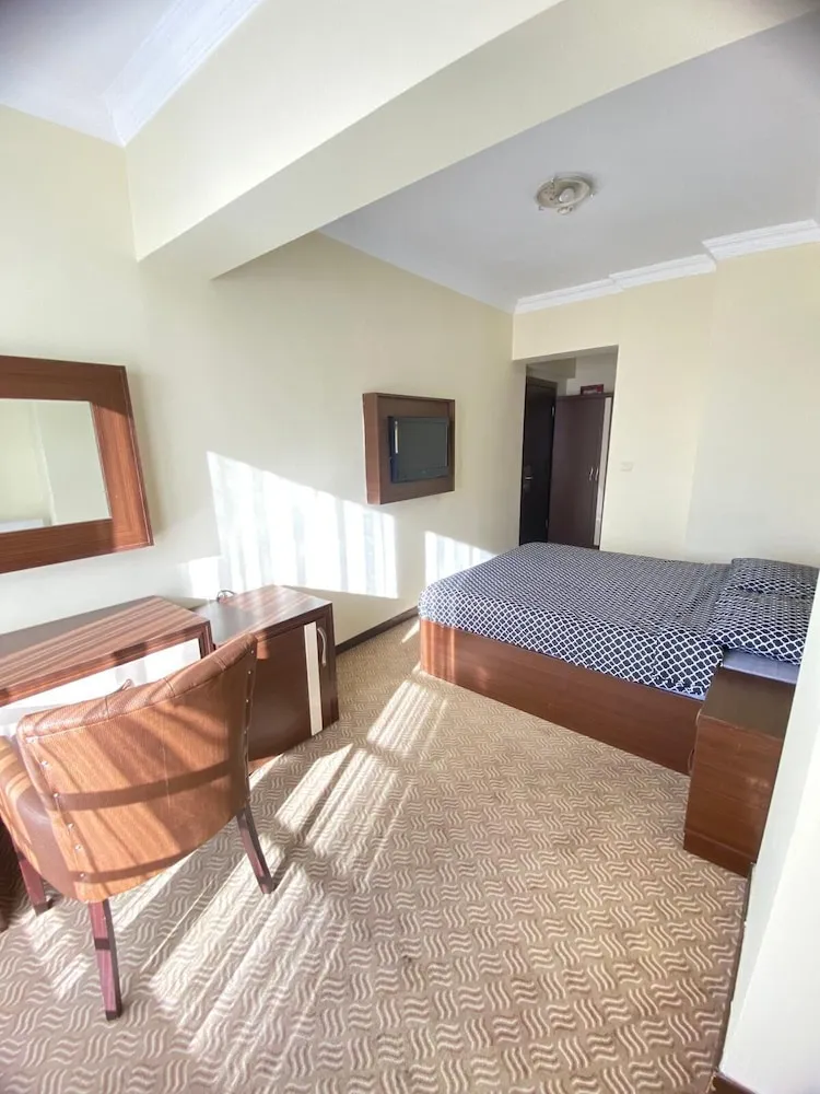 Standard Süit, Balkon, Şehir Manzaralı