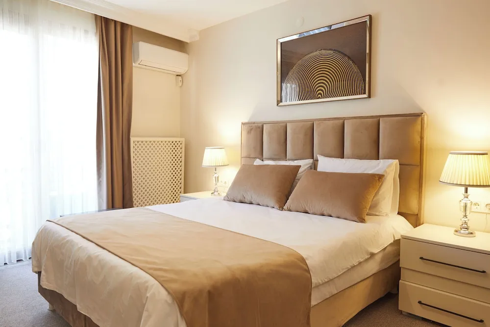 Standard Tek Büyük Yataklı Oda