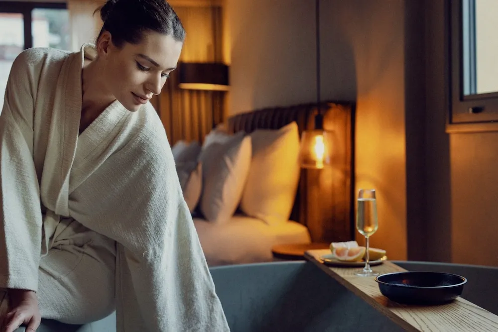 Deluxe Bathtub Room