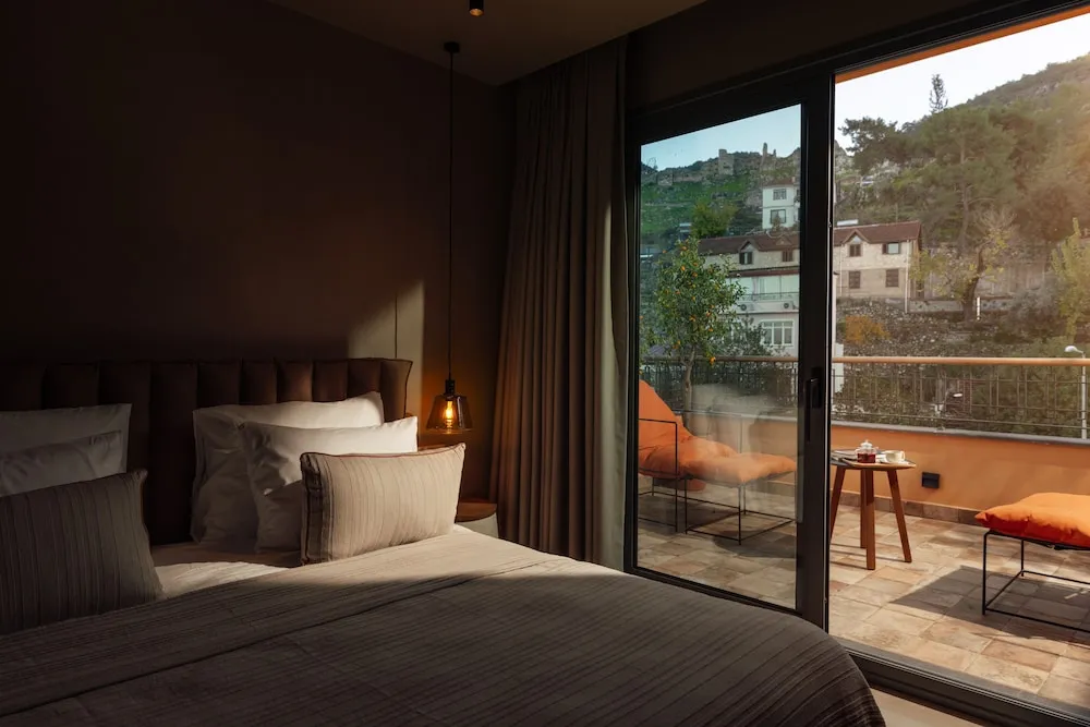 Deluxe Terrace Room