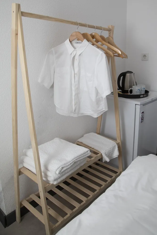 Basic Tek Büyük Yataklı Oda