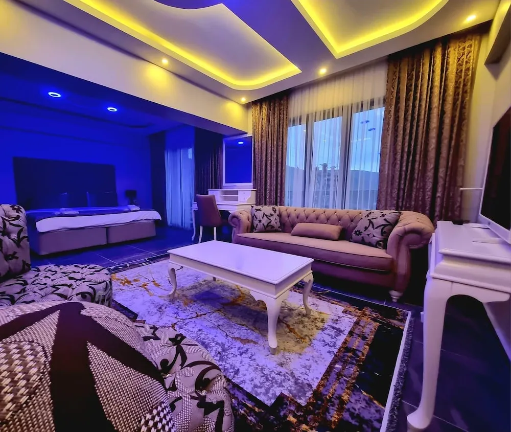 Süit, Balkon, Deniz Manzaralı