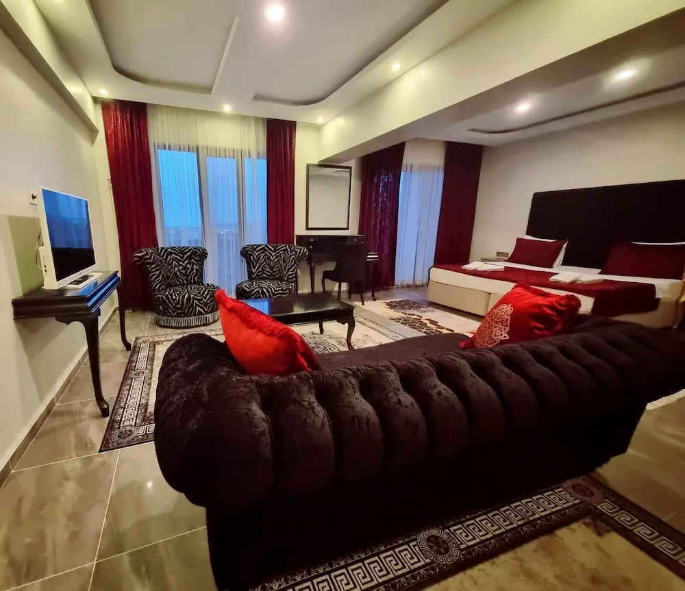 Süit, Balkon, Deniz Manzaralı