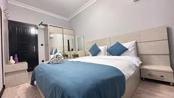 Overland Residence