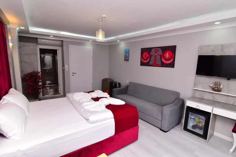 Deluxe Double or Twin Room, Garden View (2 Adults + 1 Child)