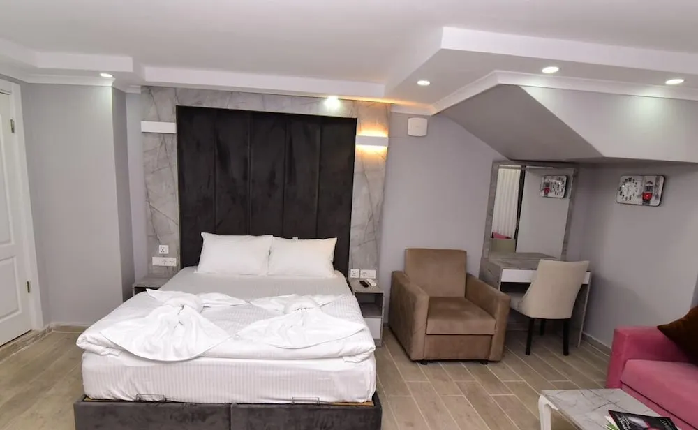 Deluxe Double Room (2 Adults + 1 Child -Basement Floor)