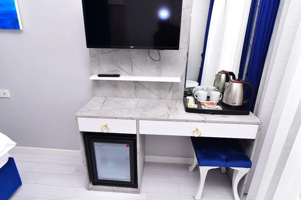 Deluxe Double Room (2 Adults + 1 Child -Basement Floor)