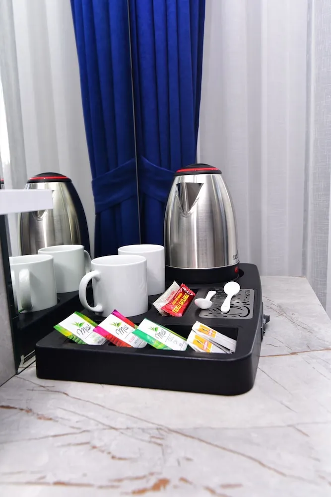 Deluxe Tek Büyük Yataklı Oda, Bahçe Manzaralı