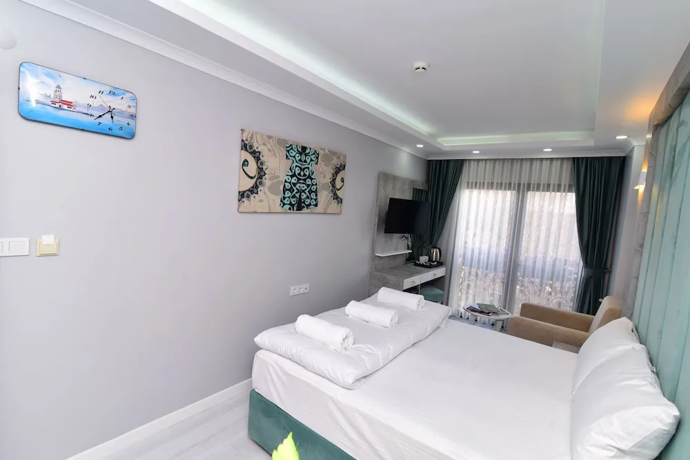 Deluxe Tek Büyük Yataklı Oda, Deniz Manzaralı