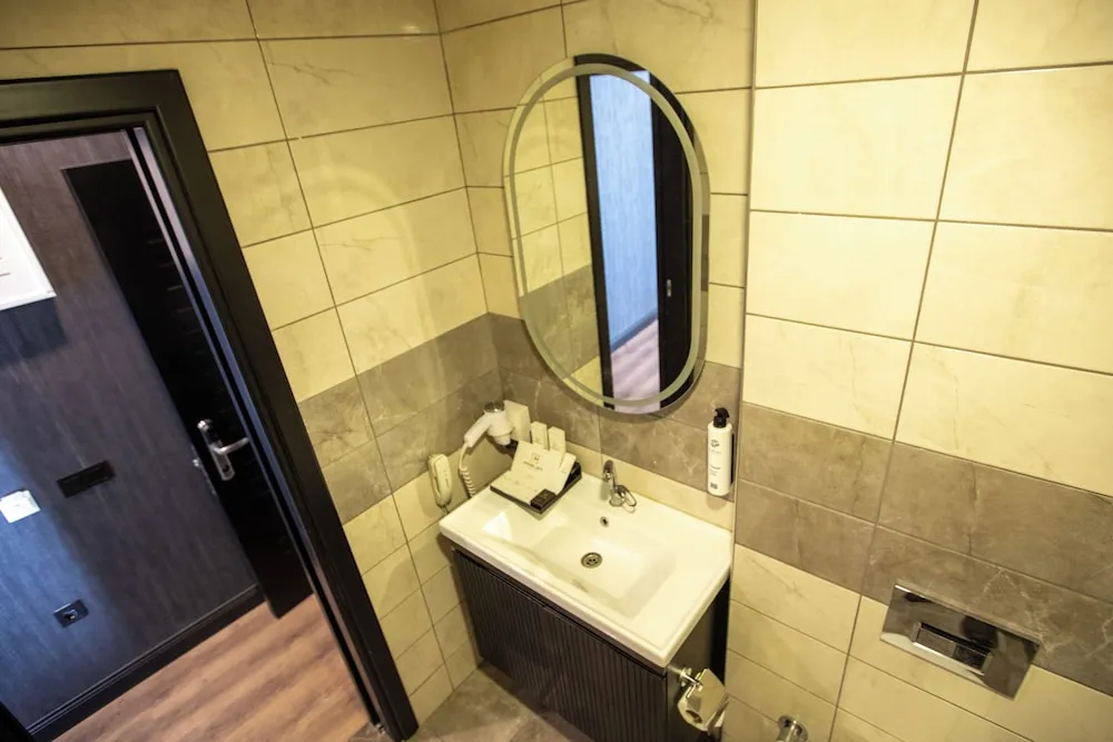 Premium Tek Büyük Yataklı Oda, 1 En Büyük (King) Boy Yatak, Sigara İçilmez, Şehir Manzaralı