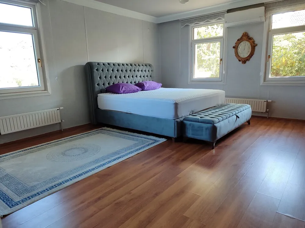 Deluxe Stüdyo Süit, Avlu Manzaralı