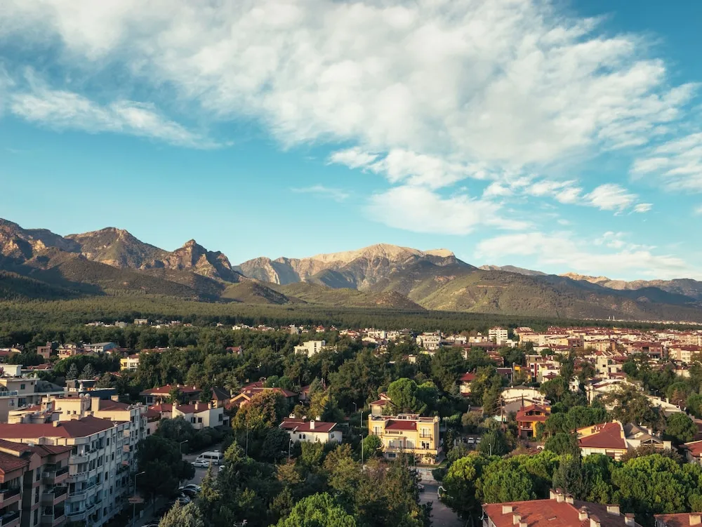 Deluxe Tek Büyük Yataklı Oda, Balkon, Şehir Manzaralı