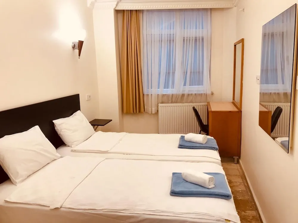 İki Ayrı Yataklı Oda, Şehir Manzaralı