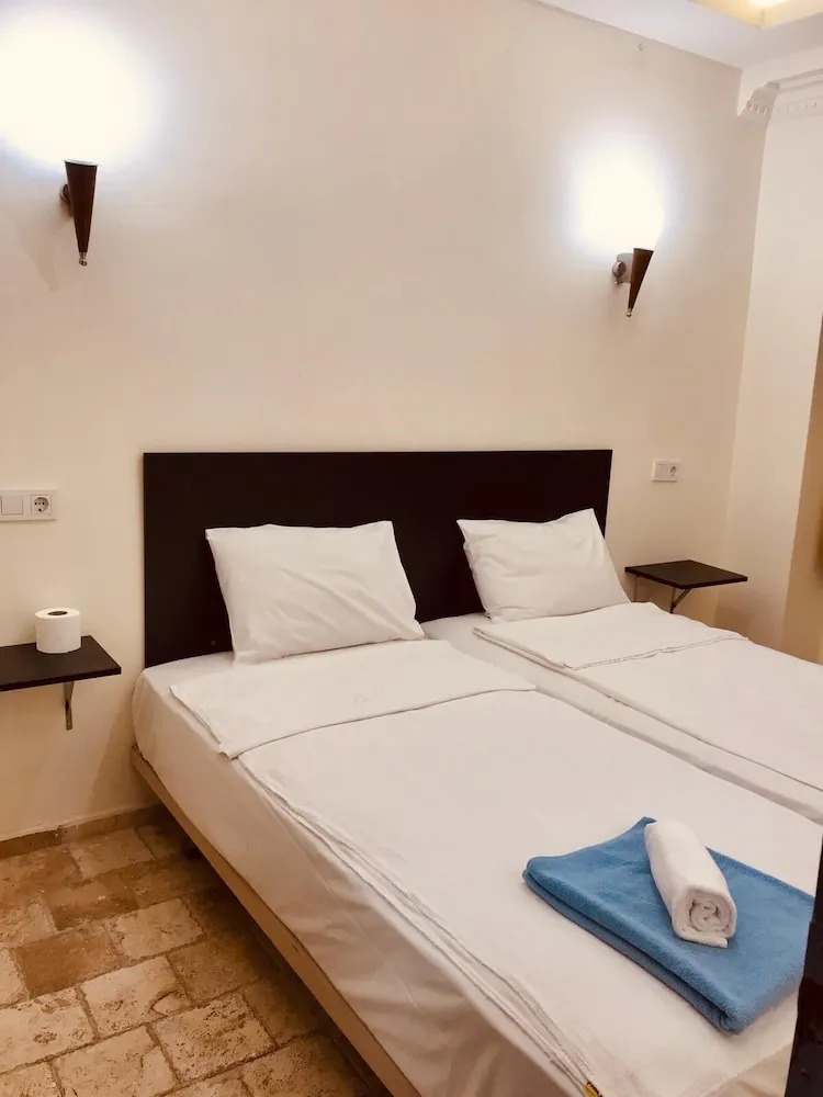 İki Ayrı Yataklı Oda, Şehir Manzaralı