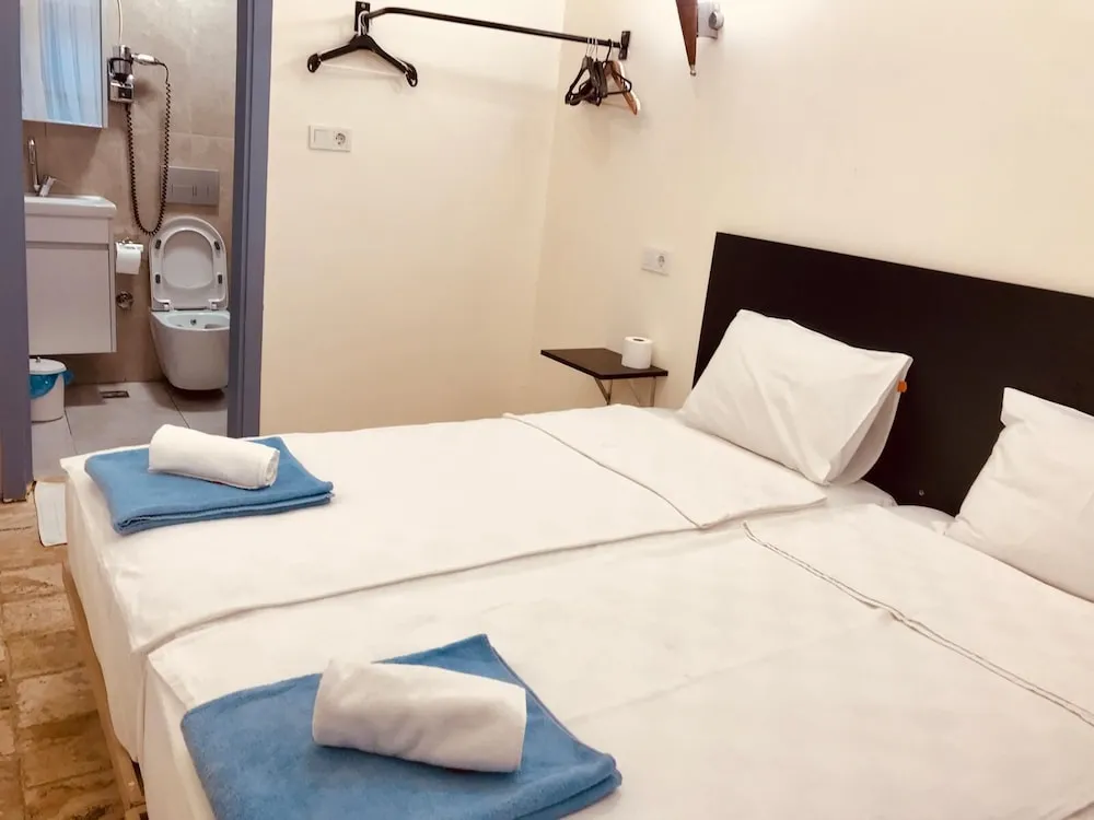 İki Ayrı Yataklı Oda, Şehir Manzaralı