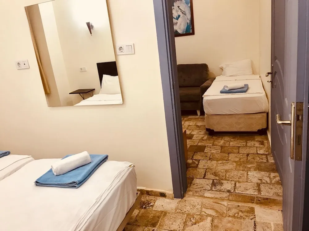 İki Ayrı Yataklı Oda, Şehir Manzaralı