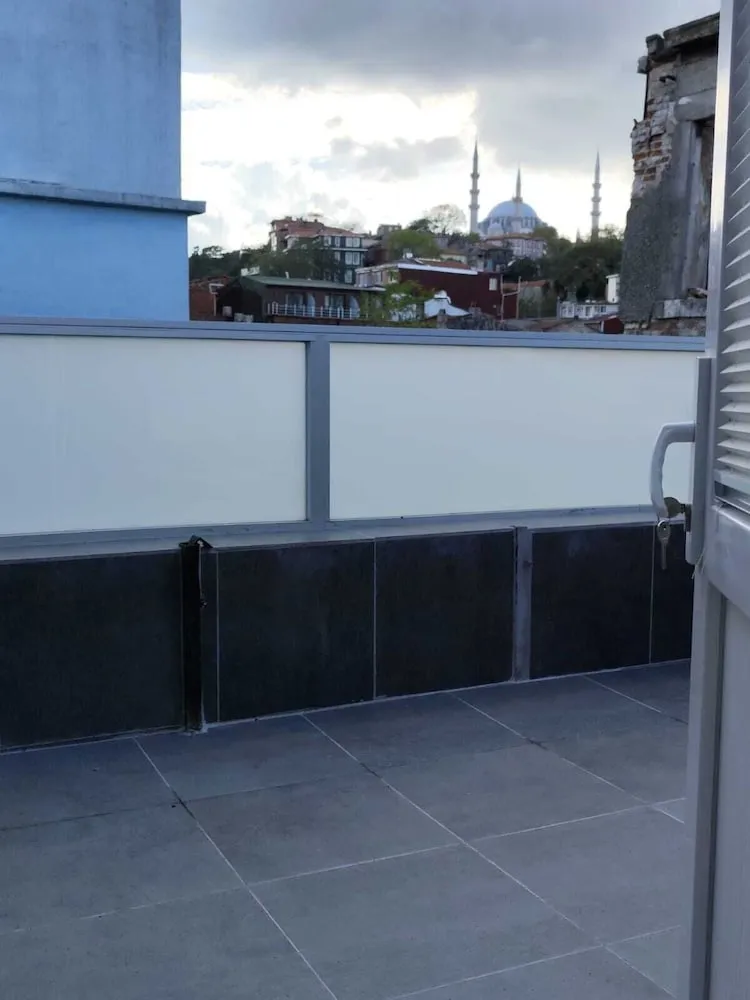 Superior Oda, Şehir Manzaralı