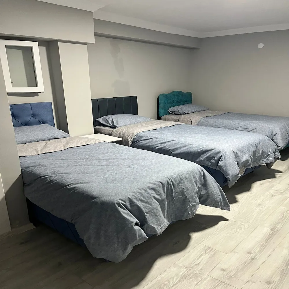 Basic Üç Kişilik Oda