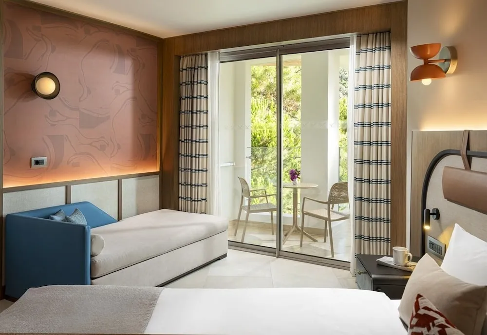 Deluxe Standart Side Sea View