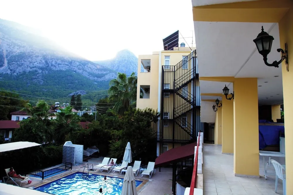 Standard Oda, Balkon, Dağ Manzaralı