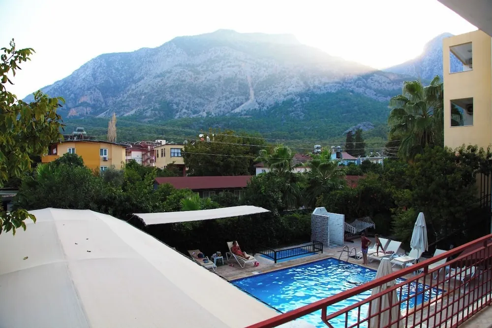Standard Oda, Balkon, Dağ Manzaralı