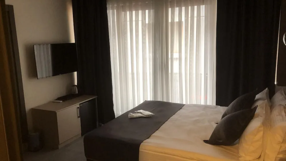 Standard Oda, Sigara İçilmez