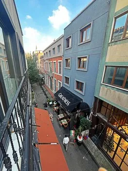 Zulu Suites