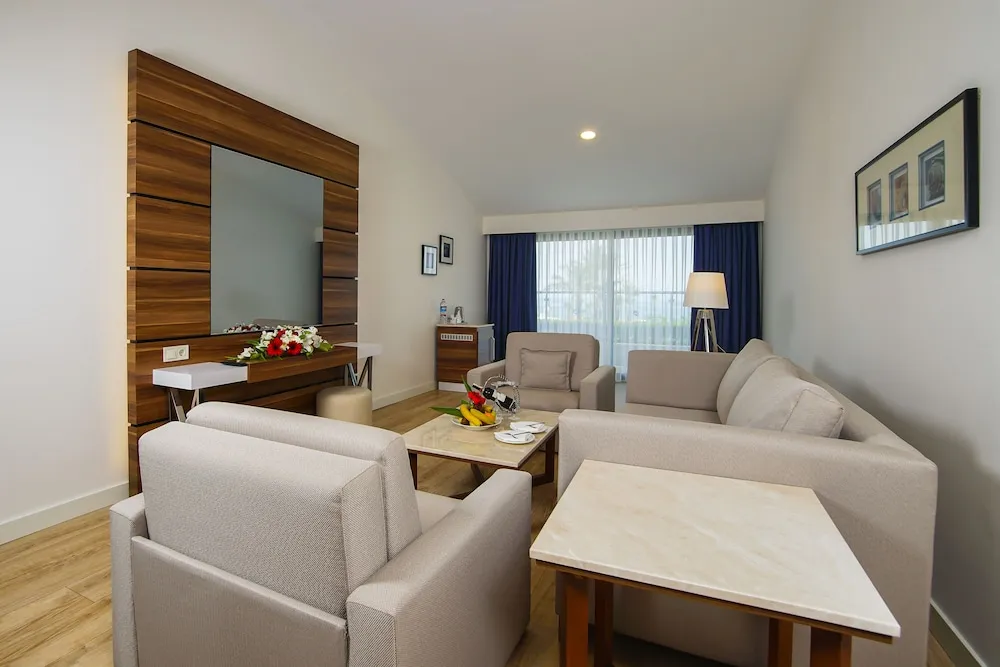 Jacuzzi Suite
