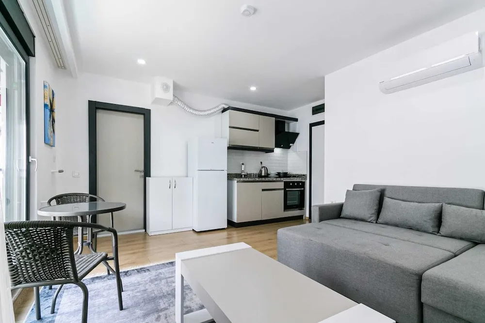 Comfort Apart Daire, Balkon, Bahçe Manzaralı