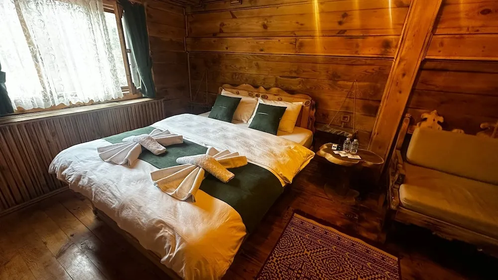 Deluxe Üç Kişilik Oda