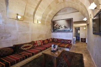 Eliz Cave House