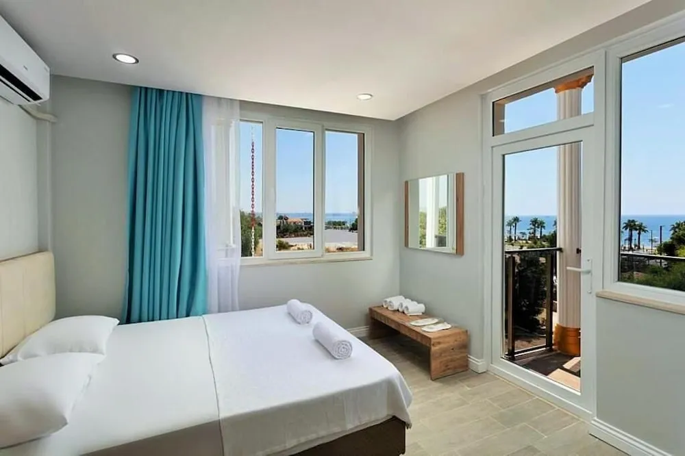 Economy Büyük Yataklı Tek Kişilik Oda, Deniz Manzaralı