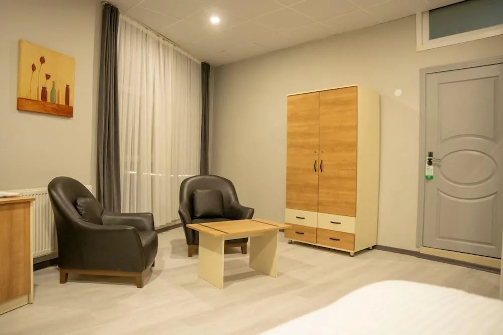 Standard Üç Kişilik Oda, Şehir Manzaralı