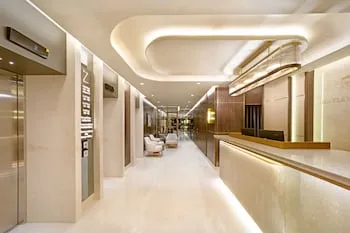 Bentley Hotel Old City