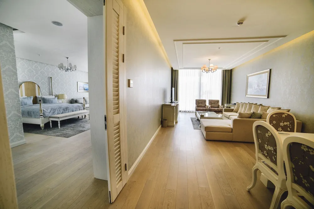 Süit (Panaroma, with Living Room)