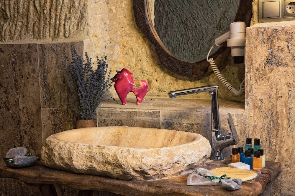 Luxury Süit, Avlu Manzaralı