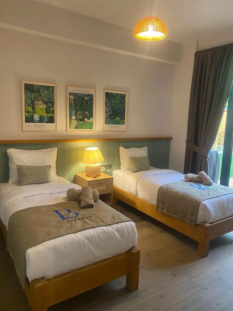 Villa, 3 Yatak Odası, Balkon/Veranda, Göl Manzaralı