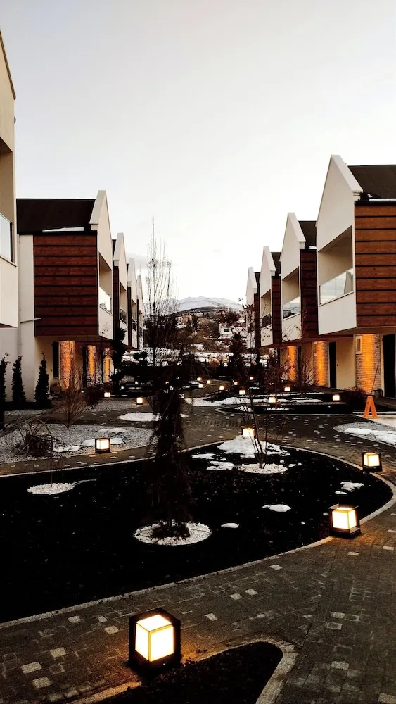 Deluxe Tek Büyük Yataklı Oda, Balkon, Dağ Manzaralı