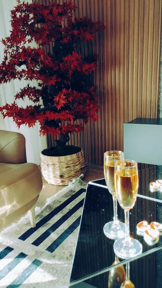 Deluxe Tek Büyük Yataklı Oda, Balkon, Dağ Manzaralı