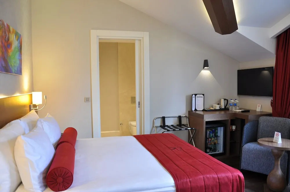 Superior Double Room with Balcony