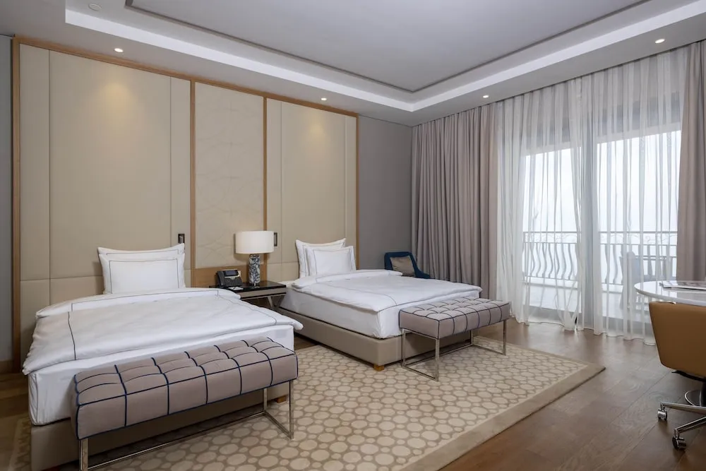 Deluxe Tek Büyük veya İki Ayrı Yataklı Oda, Deniz Manzaralı